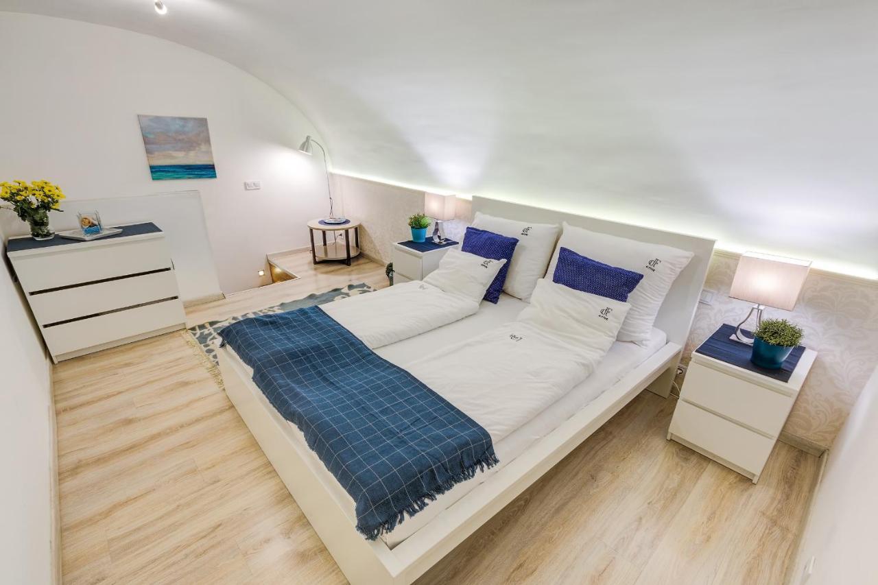 Beautiful Apartment At Basilica Budapest Luaran gambar