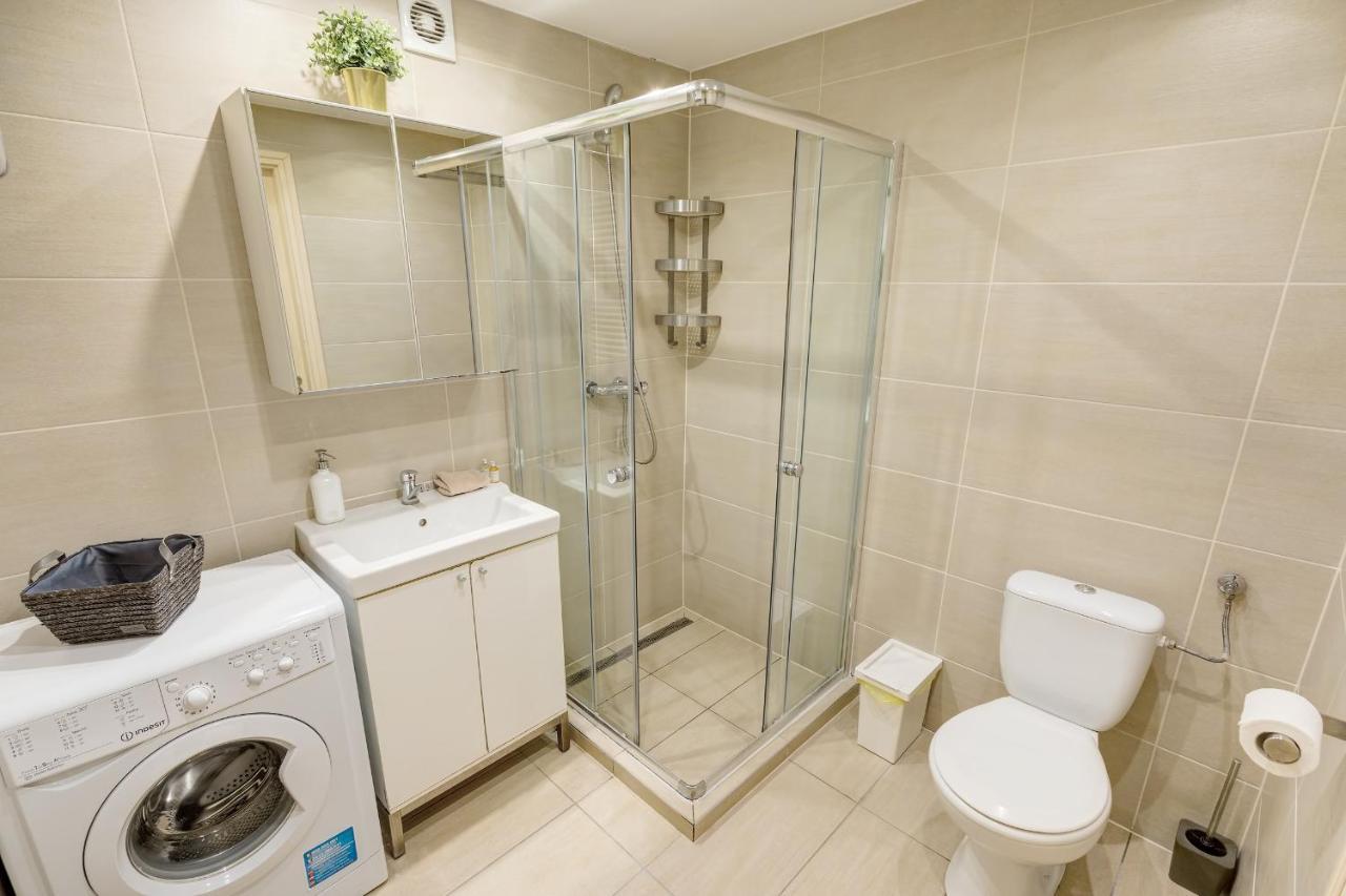 Beautiful Apartment At Basilica Budapest Luaran gambar