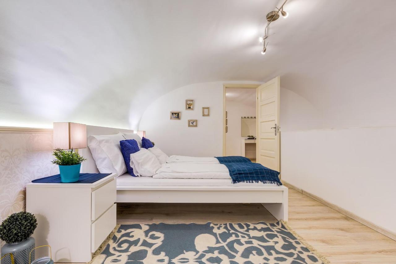 Beautiful Apartment At Basilica Budapest Luaran gambar